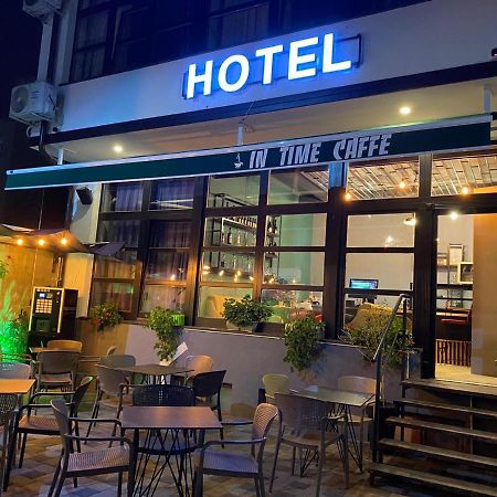 Hotel In Time พริเซรน ภายนอก รูปภาพ