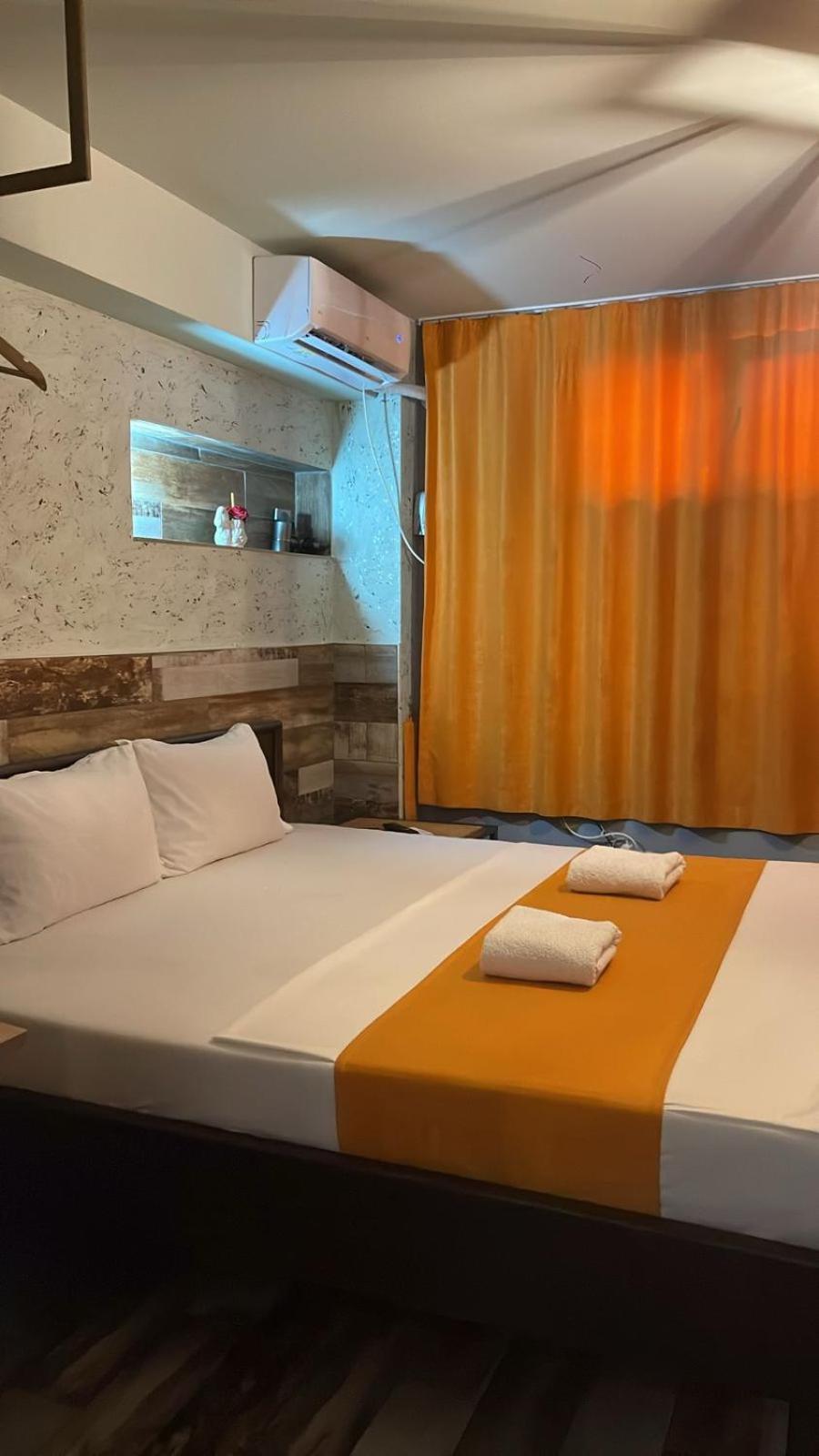 Hotel In Time พริเซรน ภายนอก รูปภาพ